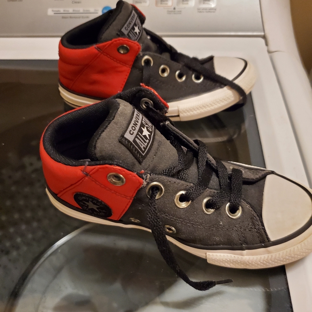 Boys shoes